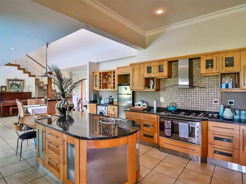 HOME OFFERING 4 BEDROOM 3 BATH ON MT EDGECOMBE GOLF ESTATE - Photo 6