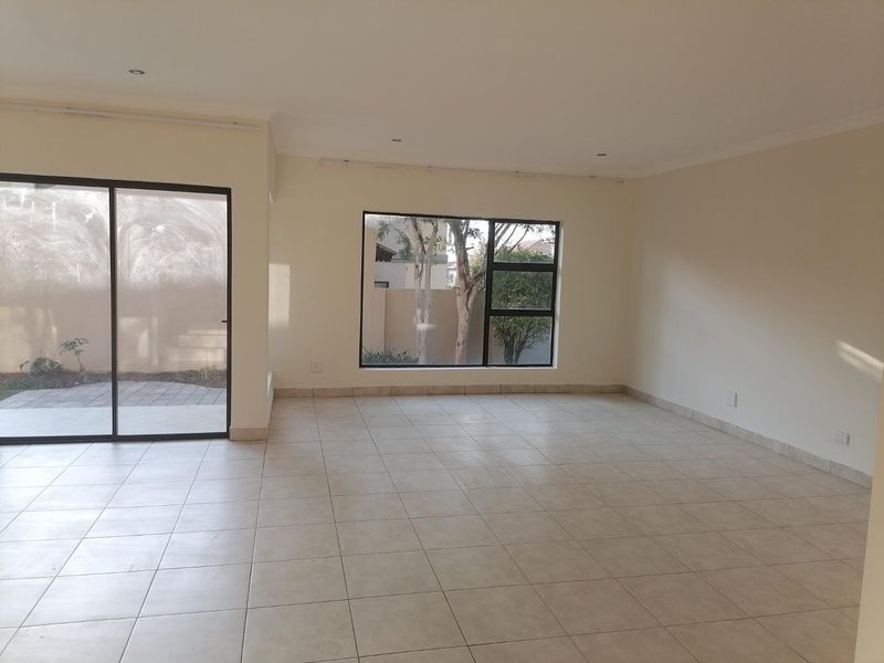 House To Rent in North Riding, Randburg - Photo 7
