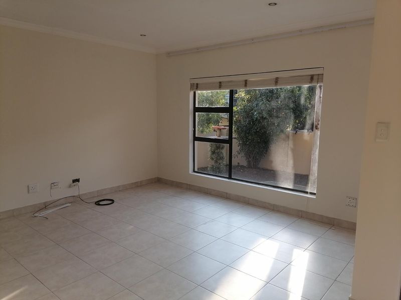 House To Rent in North Riding, Randburg - Photo 9