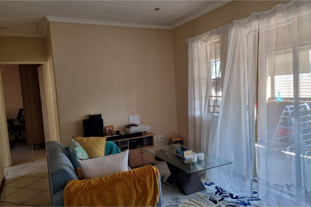 3 Bed,2 Bath apartment available for rent in Sagewood - Photo 5