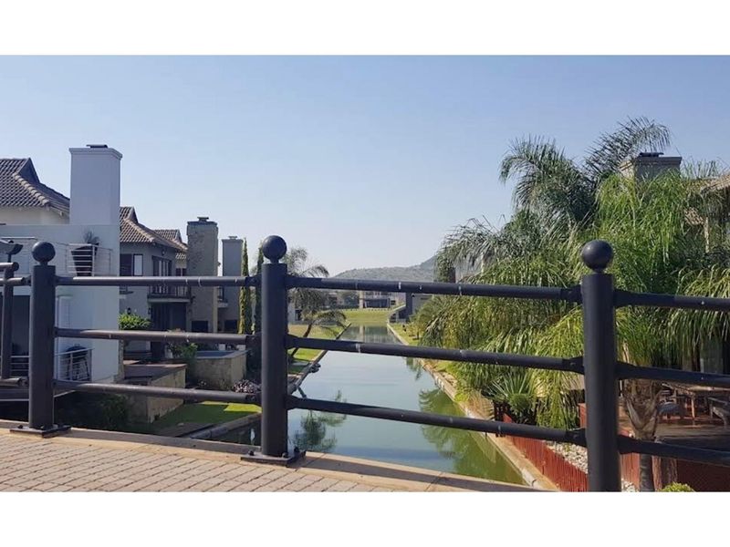 Blend of convenience and nature for those seeking a waterfront lifestyle! - Photo 9