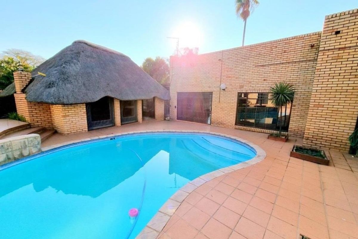 5 BEDROOM HOUSE SALE IN WELGELEGEN - Photo 3