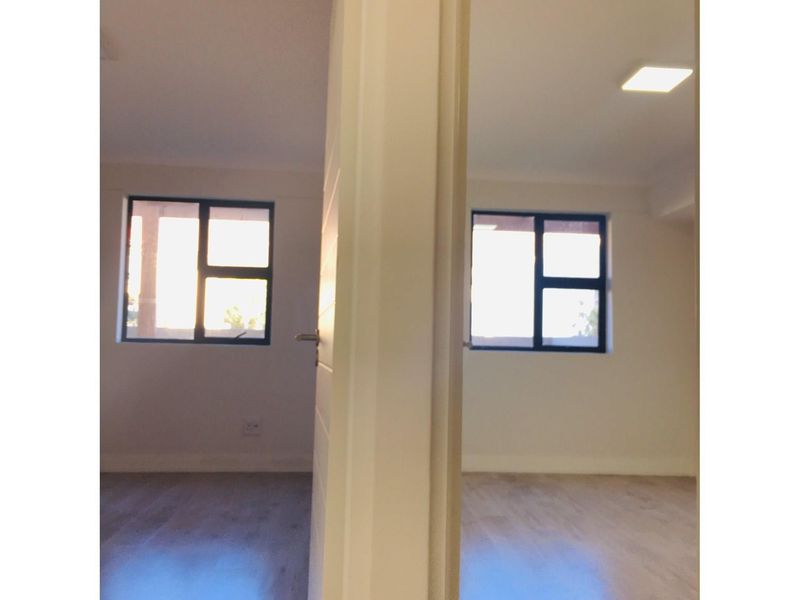 Two Bedroom Apartment Unfurnished Available For Sale in Zonnebloem - Photo 7