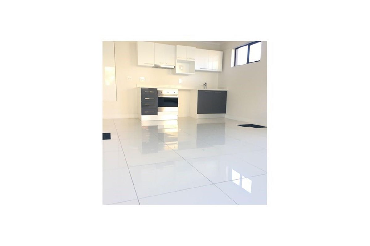 Two Bedroom Apartment Unfurnished Available For Sale in Zonnebloem - Photo 4