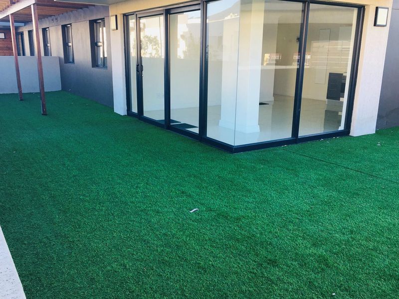 Two Bedroom Apartment Unfurnished Available For Sale in Zonnebloem - Photo 9