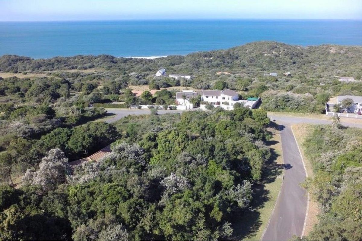 Cintsa East - Vacant erf located in the popular coast village along the East Coast of East London - Photo 3