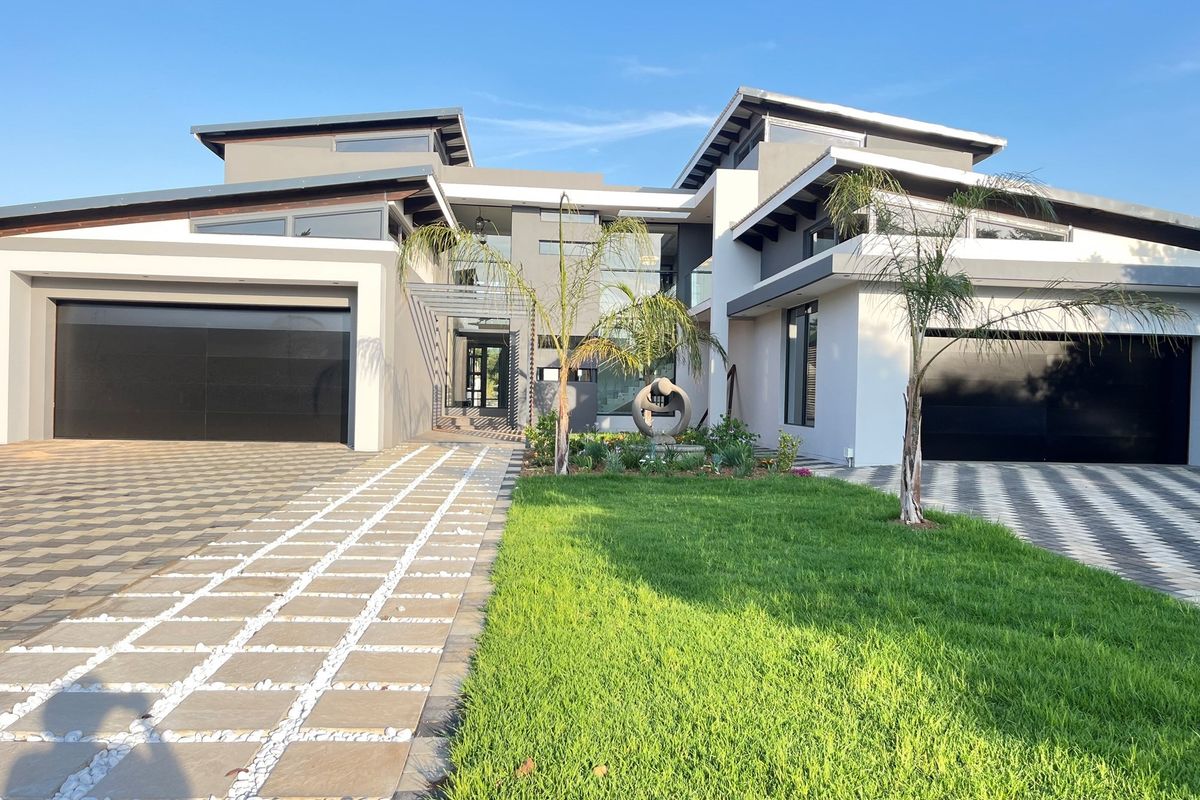 Lifestyle of sophistication and elegance, waiting for you to make it your own! - Photo 3