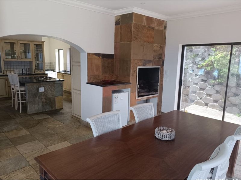 "Coastal Gem: Modern 3-Bed Home by the Sea" - Photo 10