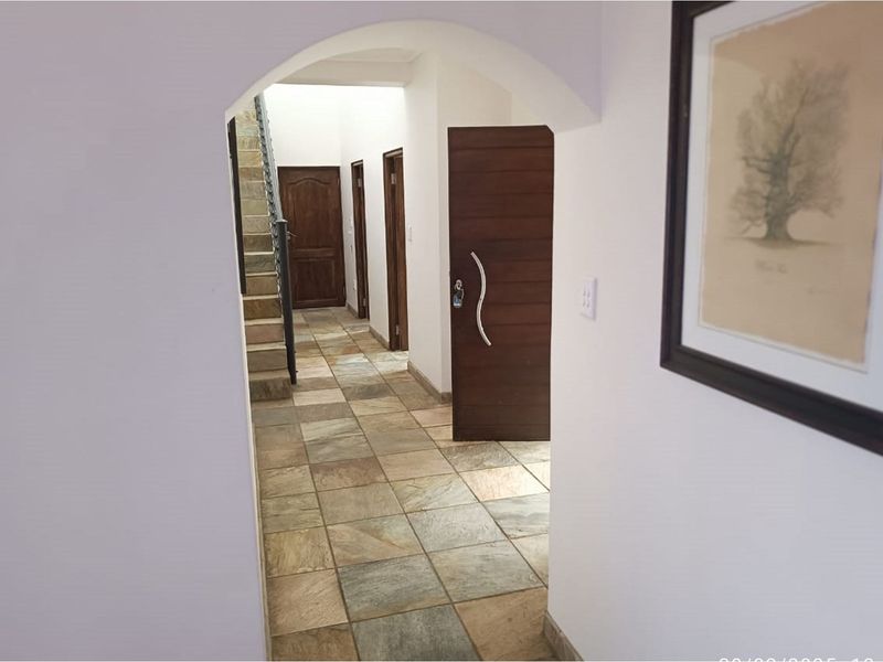 "Coastal Gem: Modern 3-Bed Home by the Sea" - Photo 6