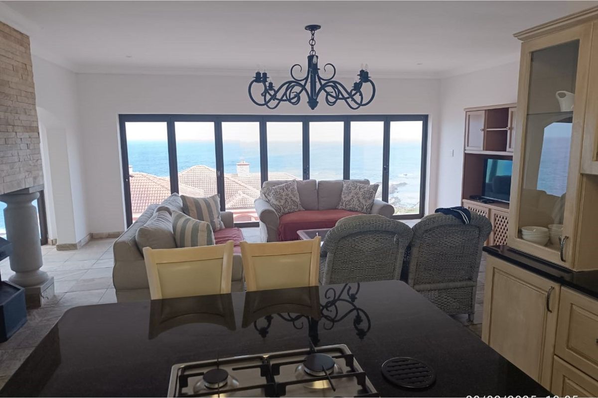 "Coastal Gem: Modern 3-Bed Home by the Sea" - Photo 5