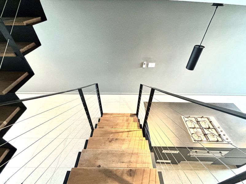 Luxury Location and Investment Potential - Photo 9