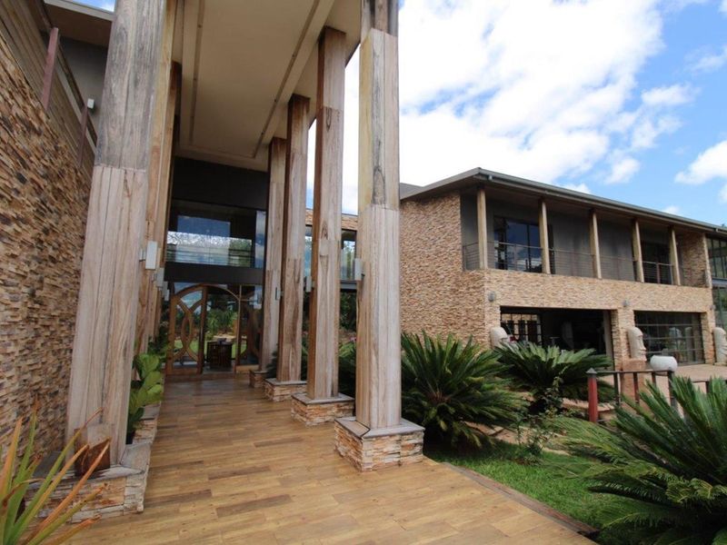 Bela-Bela 865ha Private Game Reserve - Luxurious 5 bedroom house and 42 sleeper Lodge - Photo 8