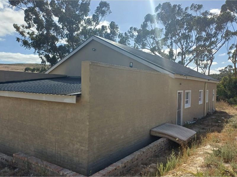 Spacious 3-Bedroom Family Home on 2600M2 Land in Tesselaarsdal - Photo 3