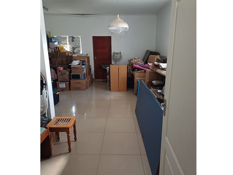Spacious 3-Bedroom Family Home on 2600M2 Land in Tesselaarsdal - Photo 5
