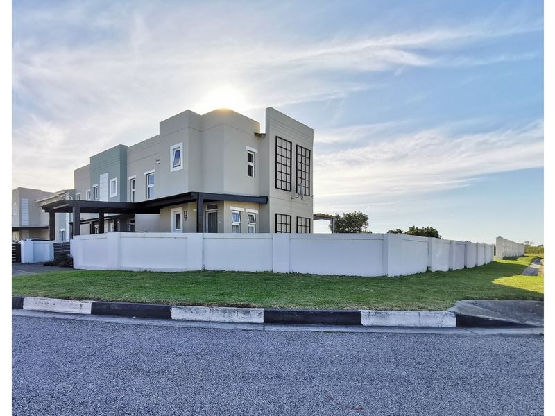 Charming Parsonsvlei Duplex: 2-Bedroom Opportunity - Photo 2