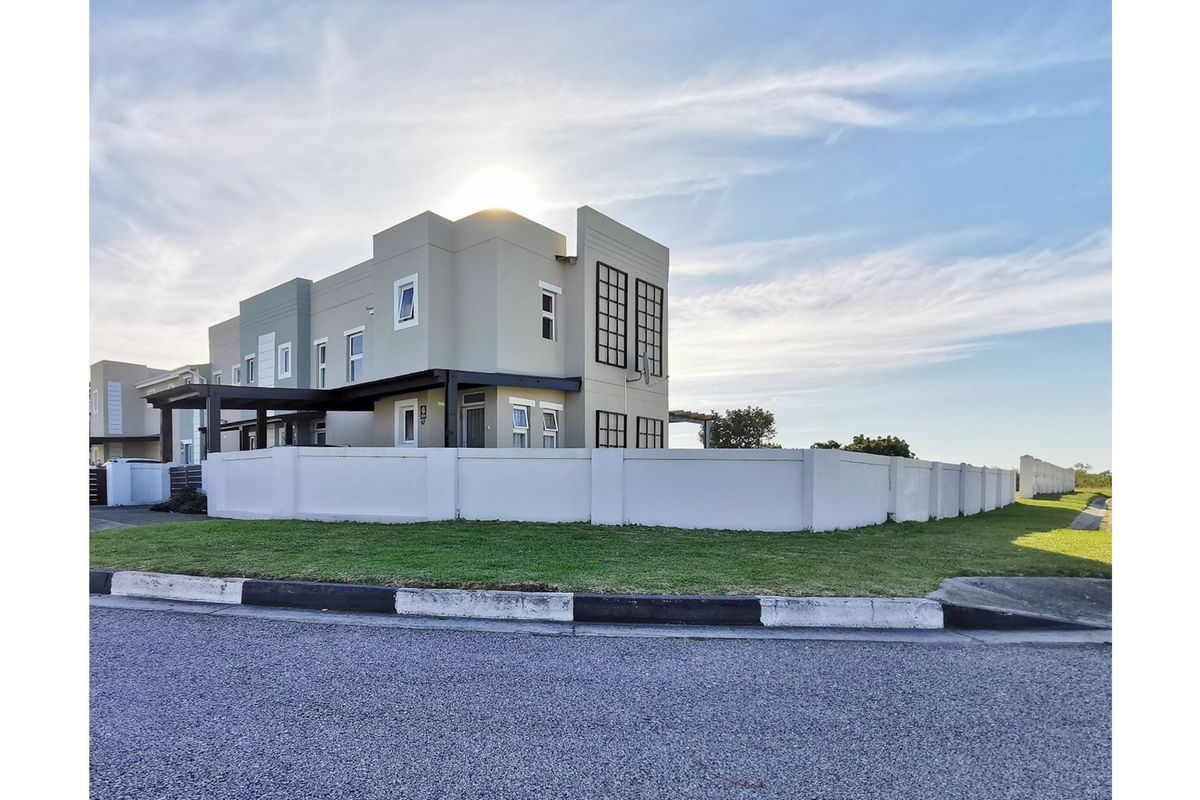 Charming Parsonsvlei Duplex: 2-Bedroom Opportunity - Photo 2