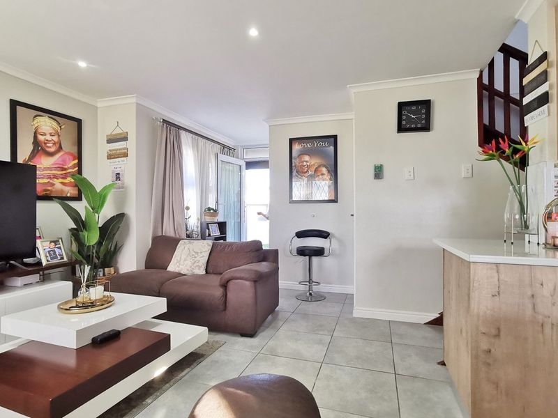 Charming Parsonsvlei Duplex: 2-Bedroom Opportunity - Photo 7