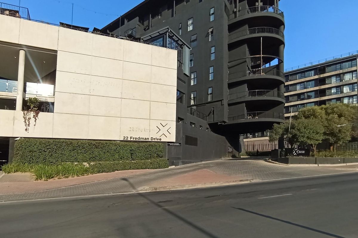 Welcome to THE address an exclusive 1 bedroom apartment for sale R1 195 000 in the heart of Sandown - Photo 2