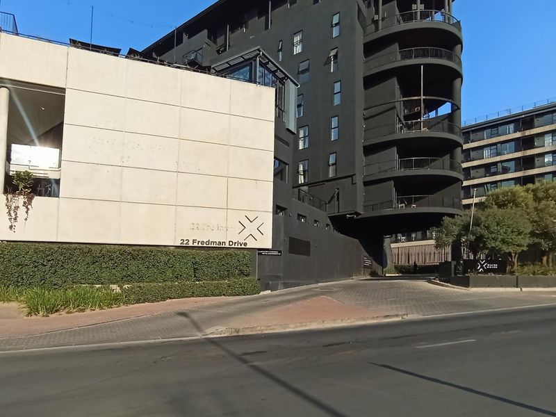 Welcome to THE address an exclusive 1 bedroom apartment for sale R1 195 000 in the heart of Sandown - Photo 2