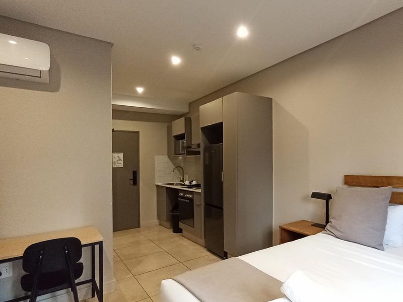 Welcome to THE address an exclusive 1 bedroom apartment for sale R1 195 000 in the heart of Sandown - Photo 7