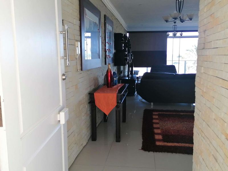 Margate. Beachfront Penthouse In Secure Complex - Photo 8