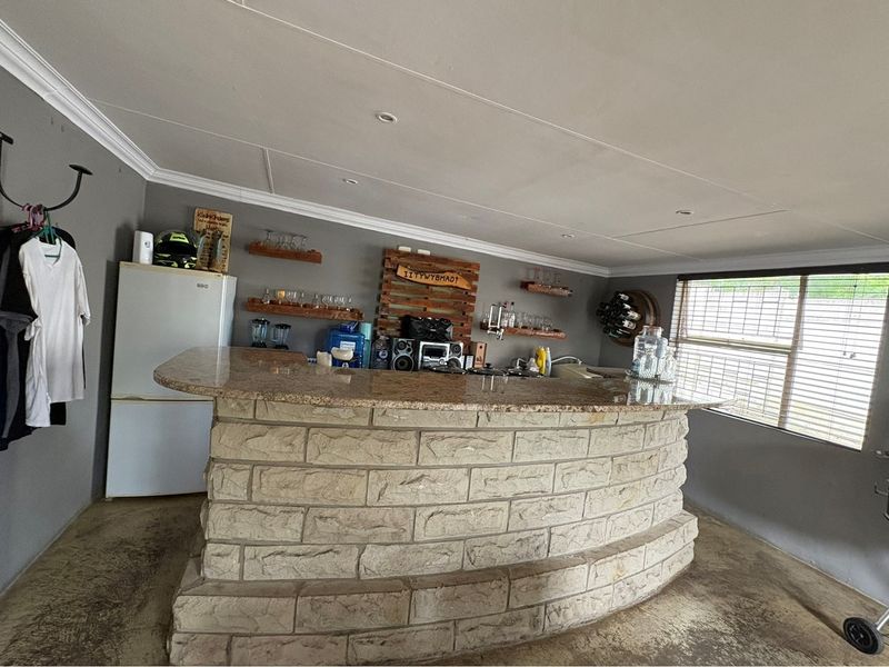 Where Modern Elegance Meets Comfortable Living - Photo 8