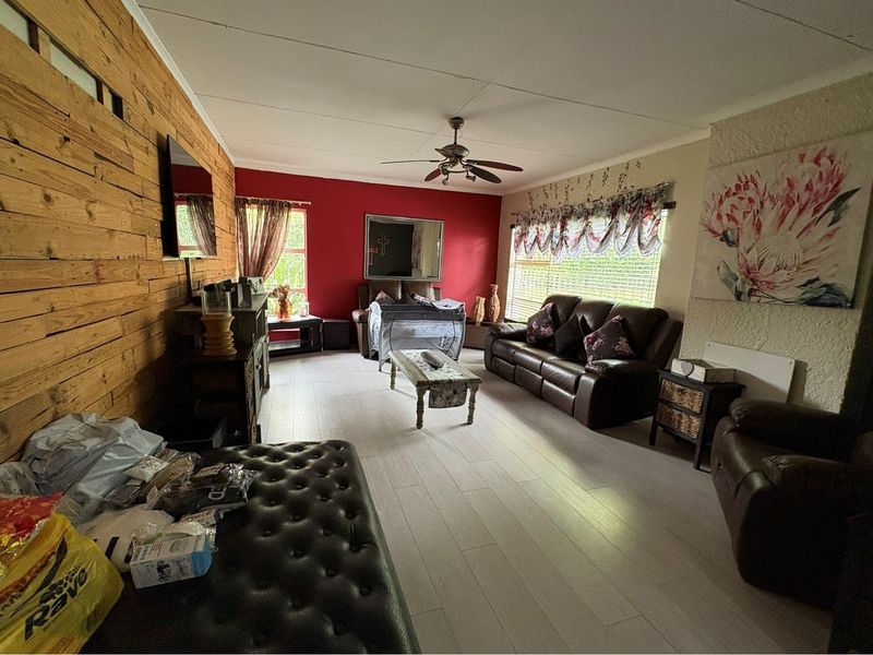 Where Modern Elegance Meets Comfortable Living - Photo 6