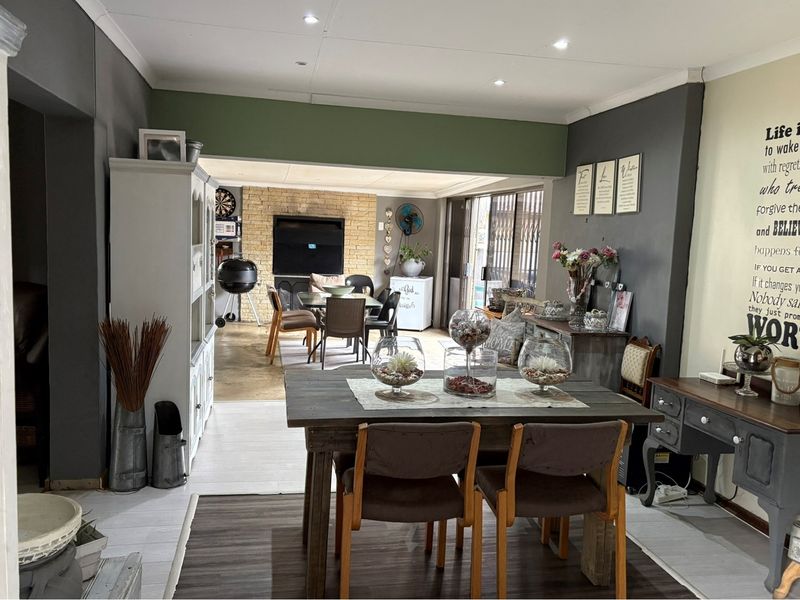 Where Modern Elegance Meets Comfortable Living - Photo 2