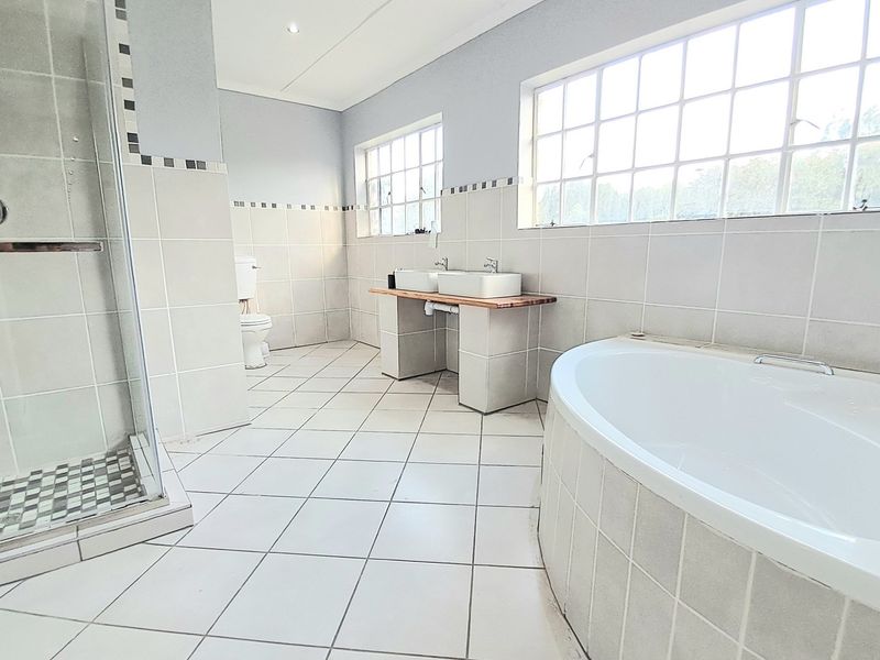 Family, Fruit trees and Fun!! - Photo 3