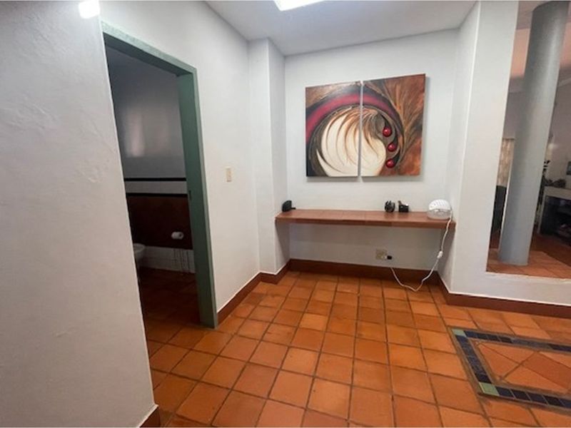 Charming 4 Bedroom Home with 3 Bedroom Cottage in Parkville For Sale - Photo 7