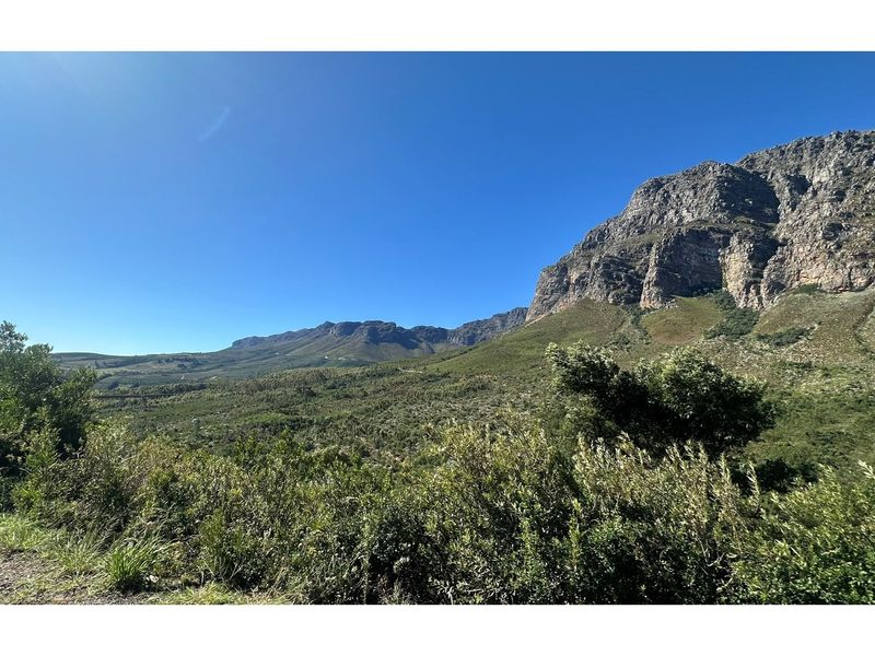 A Sanctuary Above the World - Off-the-Grid Mountain Retreat - Photo 8
