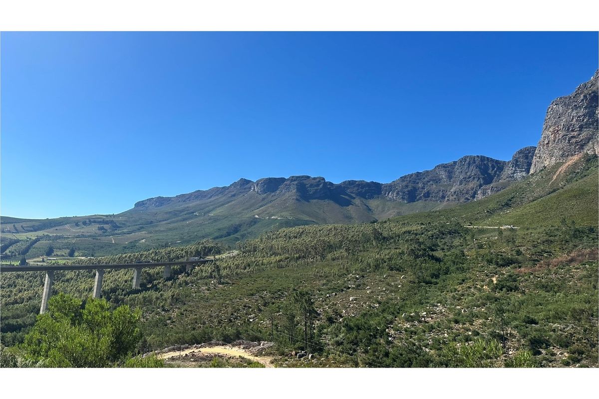 A Sanctuary Above the World - Off-the-Grid Mountain Retreat - Photo 4