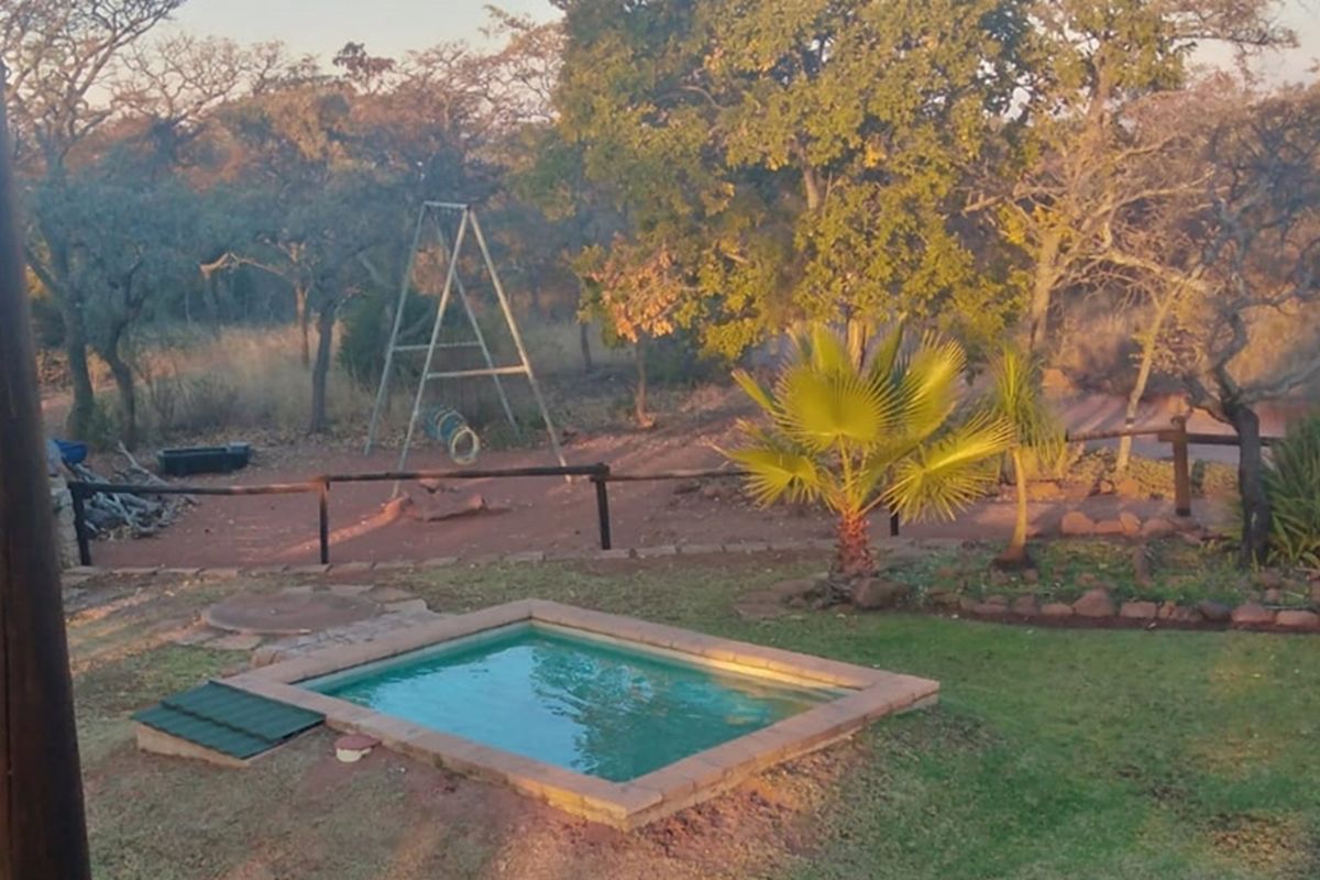 BEST VALUE IN ITS CLASS - LEOPARD'S ROCK COUNTRY ESTATE! - Photo 4