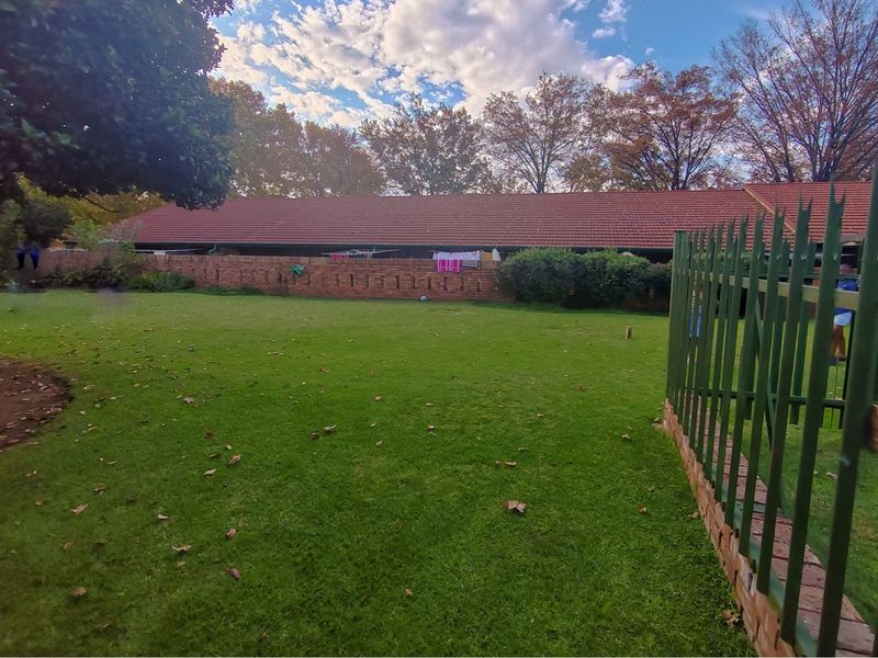 2 Bedroom Townhouse in Middelburg Central - Photo 5