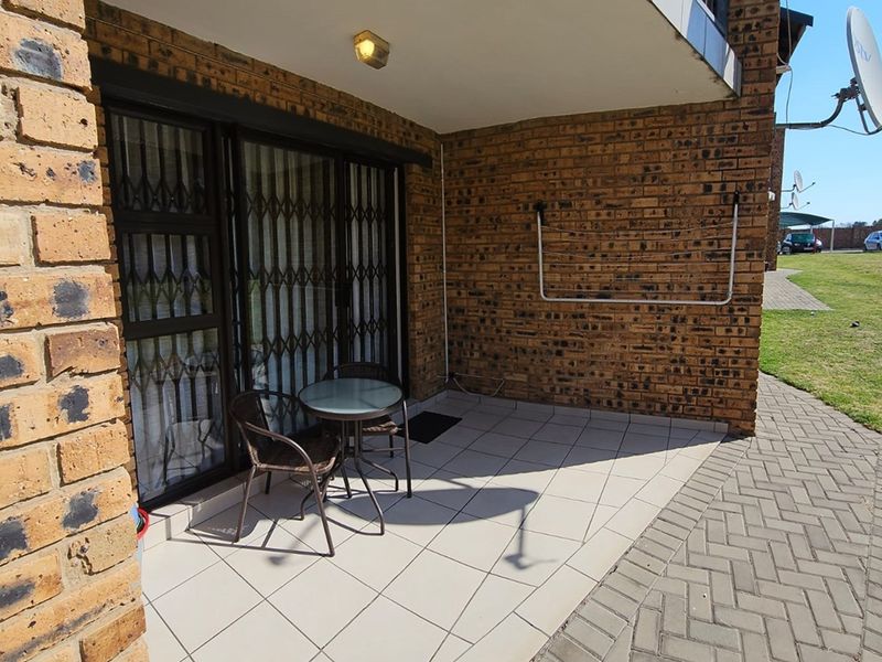 2-Bed 1 bath Apartment in Witfield Boksburg" - Photo 1