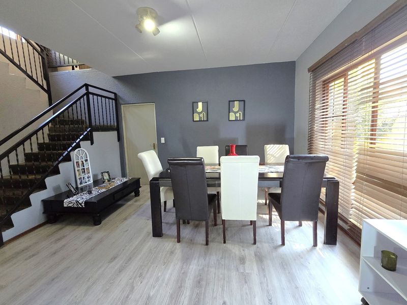 Lifestyle and investment ! Duplex in Woodhill Golf estate - Photo 1