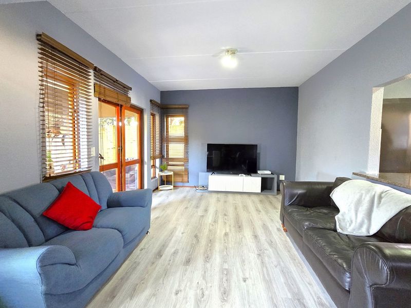 Lifestyle and investment ! Duplex in Woodhill Golf estate - Photo 2