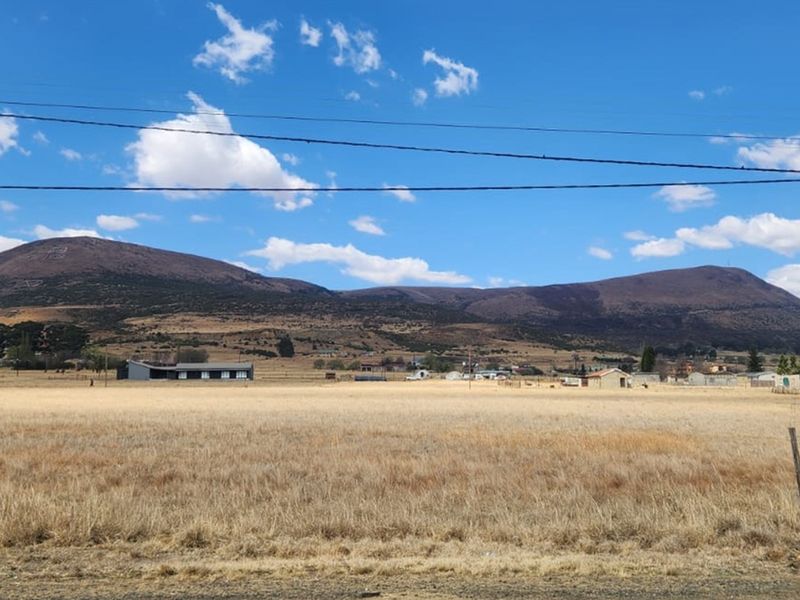 "Prime Land in Wakkerstroom: 5,710sqm Dream Site" - Photo 1
