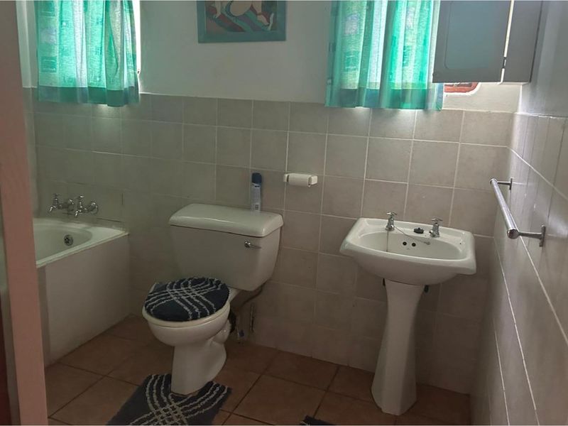 Stunning 2 Bedroom Unit available in Glenmore - Photo 9