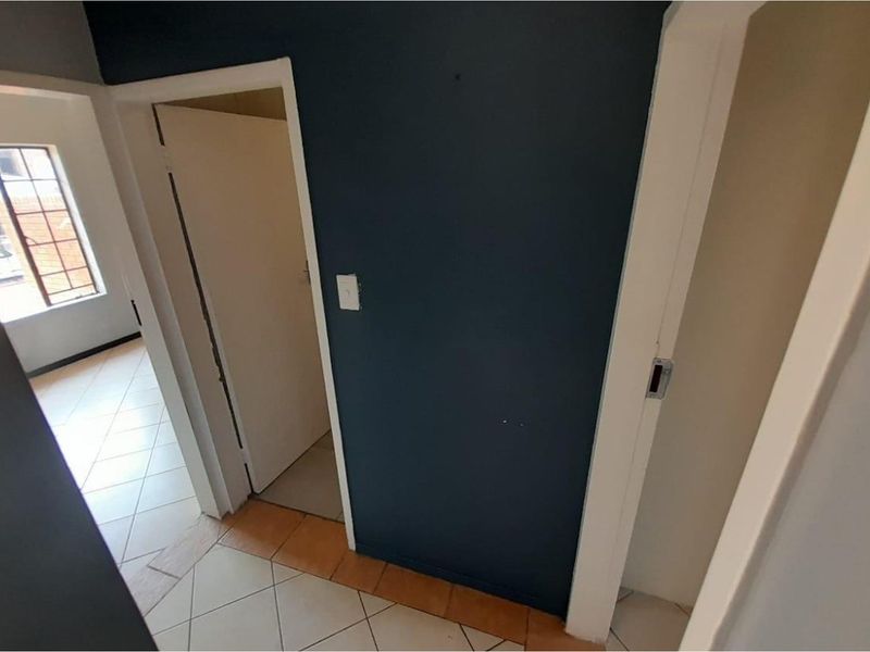 Midrand - 2 Bedroom Corner Stack Unit For Sale - Photo 9