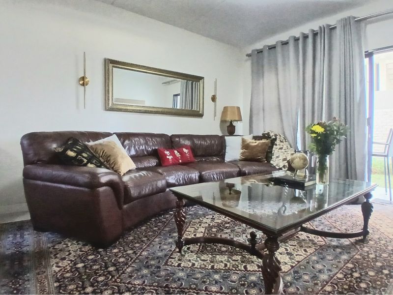 2-BEDROOM 2 BATHROOM 2 CAR PARK AVAILABLE FOR SALE - Photo 10