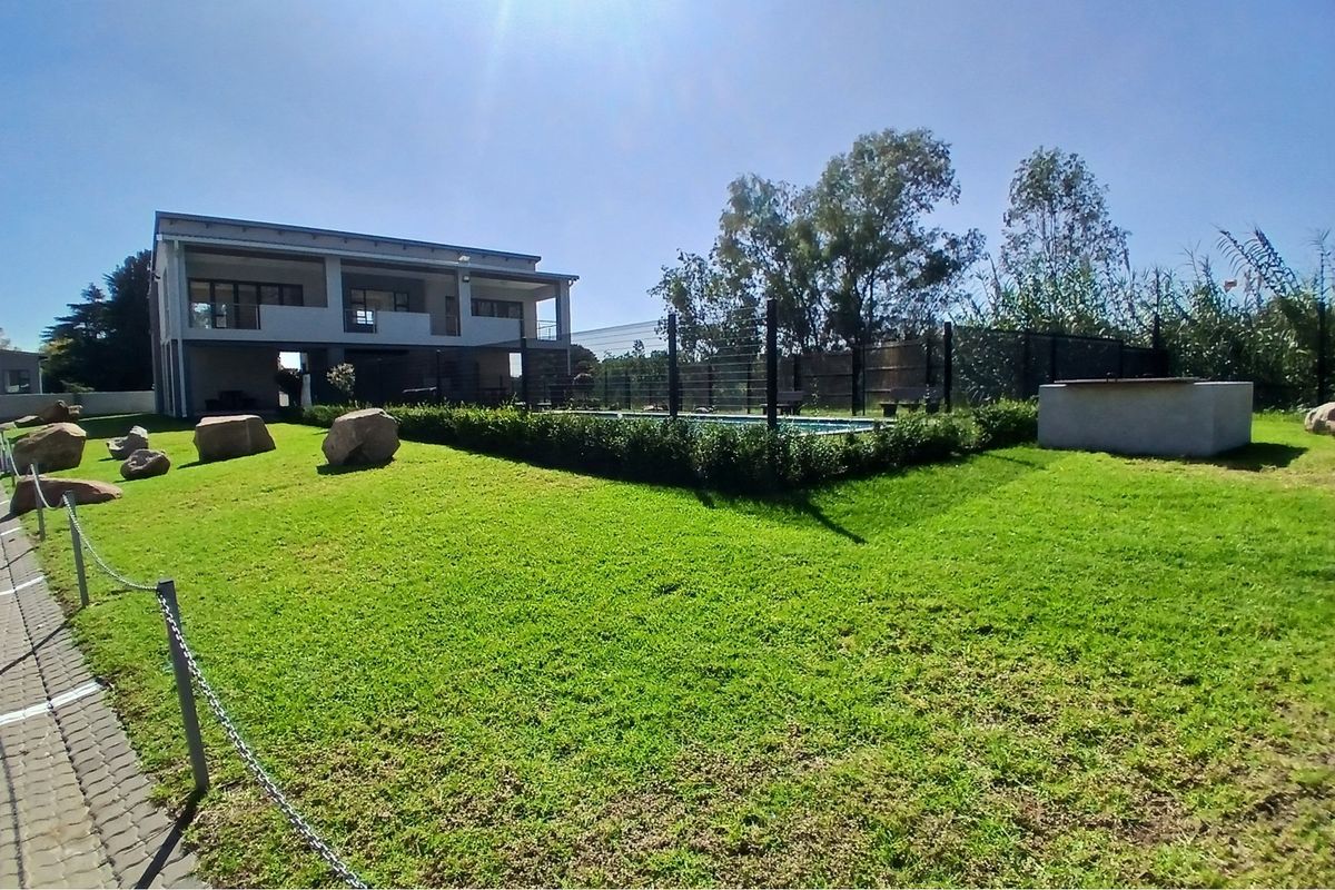 2-BEDROOM 2 BATHROOM 2 CAR PARK AVAILABLE FOR SALE - Photo 4