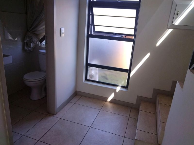 3 Bedroom Townhouse For Sale in Amberfield - Photo 7