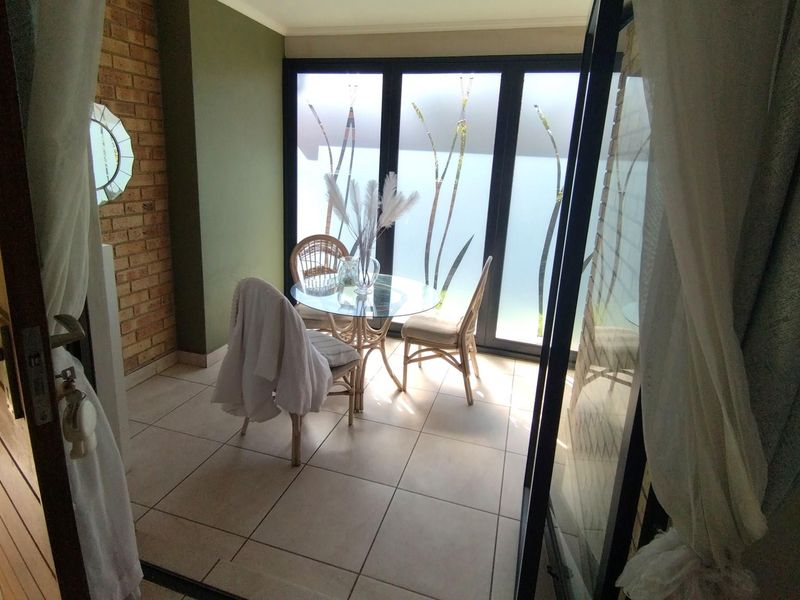 3 Bedroom Townhouse For Sale in Amberfield - Photo 8