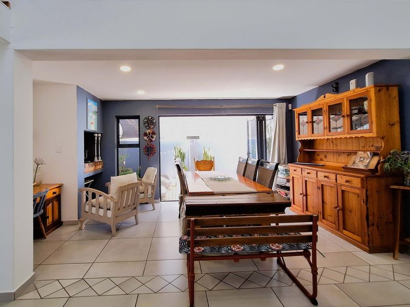 Estate Living at its finest: Stylish, Secure, Serene with partial Ocean Views. - Photo 7