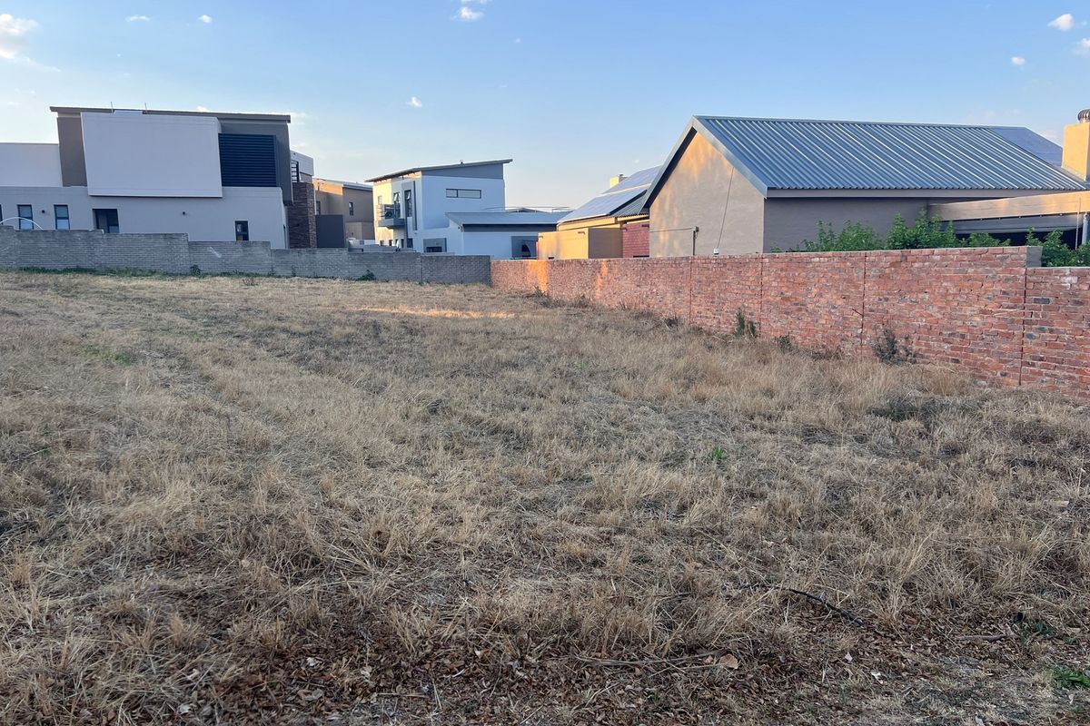 Prime Vacant Land in Copperleaf Golf Estate - Photo 3