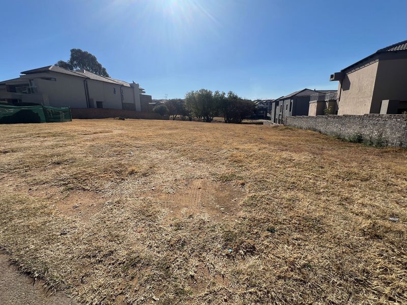 Prime Vacant Land in Blue Valley Golf Estate - Photo 3