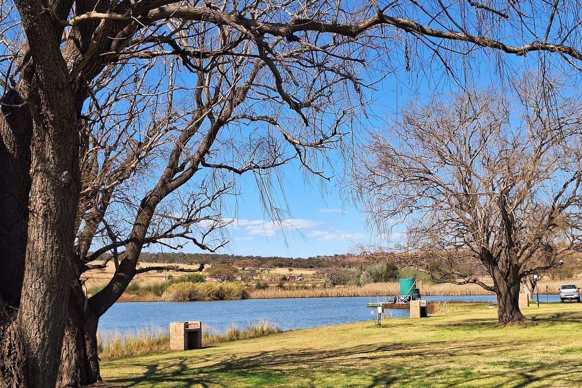 Exclusive Opportunity: Productive Farm & Boutique Lodge - Photo 2