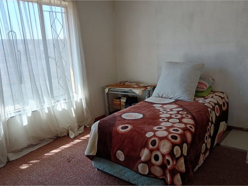 Charming 2-Bedroom Home in Orlando Gardens - Photo 9