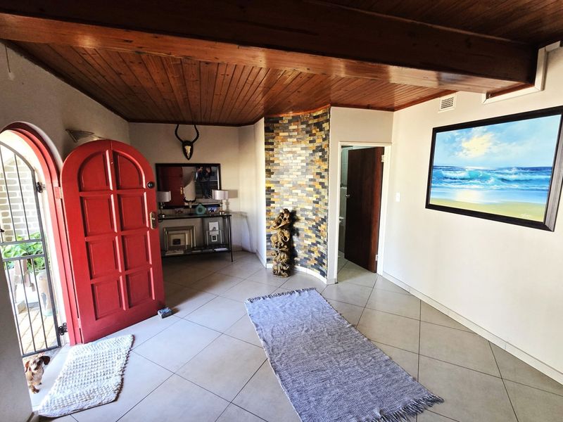 OPTIONS GALORE! - Photo 3